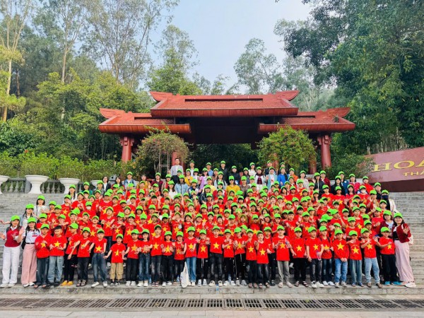 HOẠT ĐỘNG TRẢI NGHIỆM SÁNG TẠO CỦA HỌC SINH TRƯỜNG                                       TIỂU HỌC DIỄN PHONG       